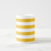 Tasse rayée de porcelaine tendre (Devant)