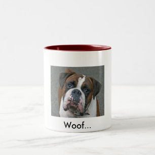 Tasse renversante de chien de boxeur