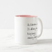 Tasse rose de dames simples drôles de Valentine (Devant droit)