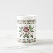 Tasse rose de thé de porcelaine de Tudor (Devant)