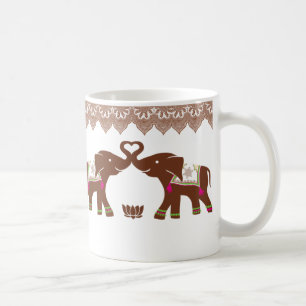 Tasse rose d'éléphants de coeur