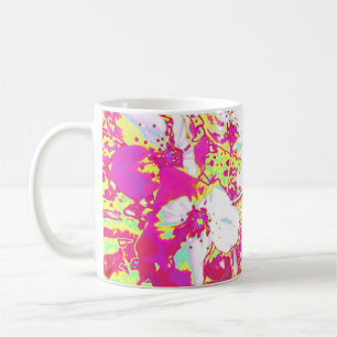 Tasse rose et jaune de fleur