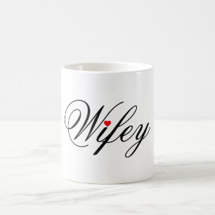 Tasse rouge de coeur de Wifey