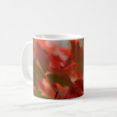 Tasse rouge de feuille d'automne (Devant gauche)