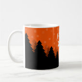 Tasse rouge Joyeux Noël avec forêt, arbres et neig (Gauche)