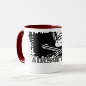 Tasse sale de sonnerie de frontière (Devant gauche)