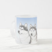 Tasse sibérienne de chien de traîneau de Malamute (Devant gauche)