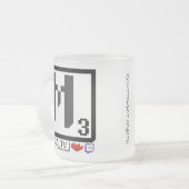 Tasse sociale en verre de logo de M3ZZ_TV (Devant gauche)