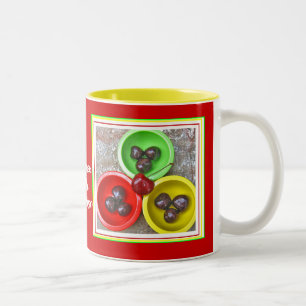 Tasse transversale de cerises de ville