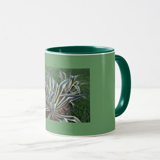 Tasse tropicale de langue de belle-mère (Devant droit)