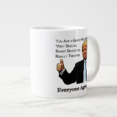 Tasse Trump Approuve La Grande Maman (Devant droit)