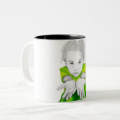 Tasse verte de la fille 2 (Devant gauche)