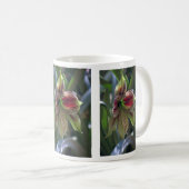 Tasse verte de lis… (Devant droit)