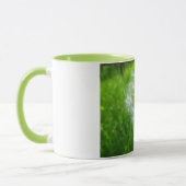 Tasse verte de pissenlit (Gauche)