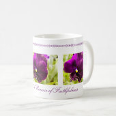 Tasse violette de fleur (Devant droit)