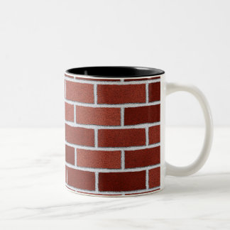 Tasses avec la texture de briques rouges