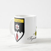 Tasses de carte et de crête de Tyrone du comté (Devant gauche)