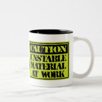 Tasses drôles : Matériaux instables de précaution