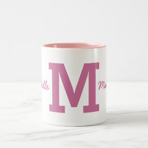 Tasses faites sur commande de monogramme et de nom