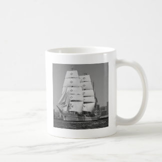 Tasses grandes de bateau