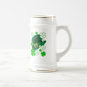 Tasses irlandaises de chemises de casquette et de