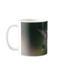 Tasses orientées d'oiseau de ronflement