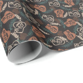 Tasty Bread Toast Pattern in Black Background Cadeaupapier (Rol Hoek)