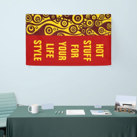 Tattoo vlammen en cirkels rood + uw rug. en idee spandoek (Beurs)