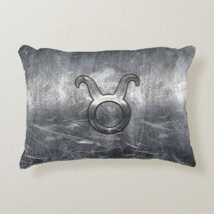 Taurus Zodiac Sign in Grunge Distress Style Accent Kussen
