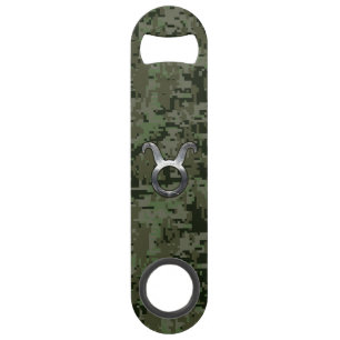 Taurus Zodiac-symbool op Green Digital Camo Speed Flessenopener