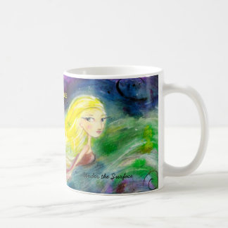 Taylor Mills onder de Surface Mok