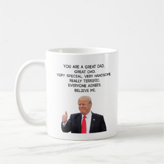 Taza de café feliz del día de padres de Donald Koffiemok