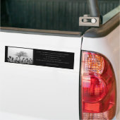 "Te midden van de menigte" Bumpersticker (Op Truck)