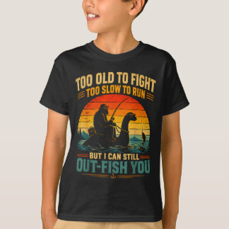 Te oud om bigfoot visser vriend te bevechten t-shirt