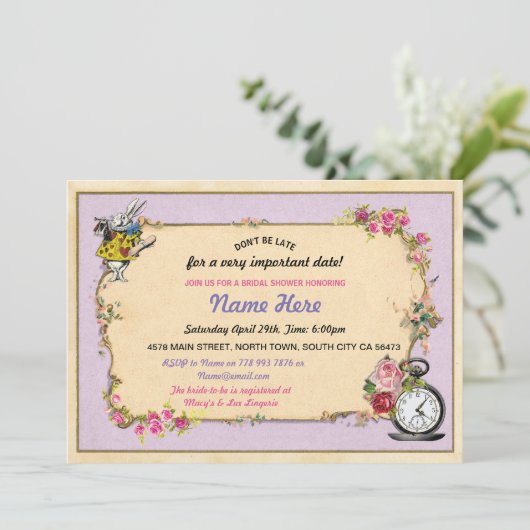 Tea Party Bachelorette Rabbit Paars Invite Kaart (Staand voorkant)