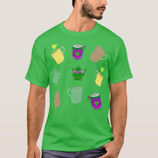 Tea Party Pattern Hand Drawn Mokken and Teapots T-shirt