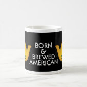 Tea Pot: Geboren in Brewed American op Black Koffiemok (Center)