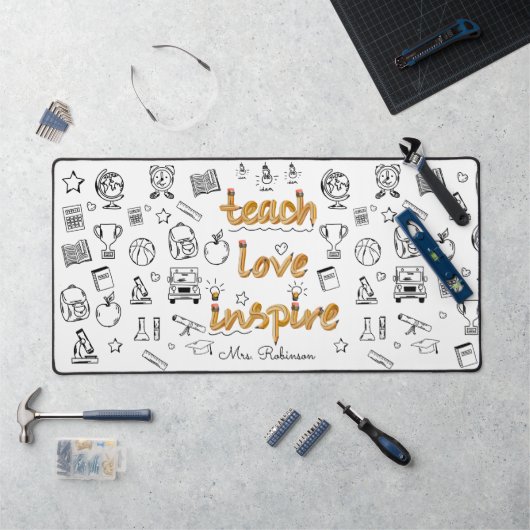 Teach Love Inspire : Doodle moderne personnalisé (Poste de travail)