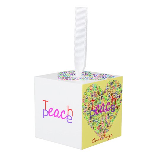 Teach Peace Heart Thunder_Cove Kubus Ornament (Voorkant hoekig)