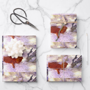 Teak de gevlekte drakenvrede op aarde inpakpapier vel