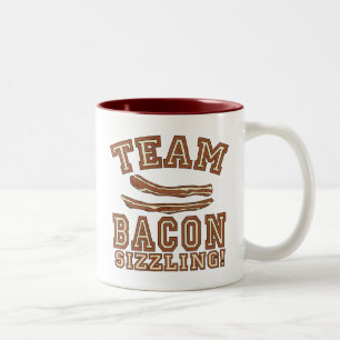 TEAM BACON is SIZZLING Tshirts, Mokken, cadeaus Tweekleurige Koffiemok