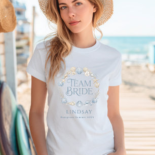 Team Bruid! Elegante Bruid aan het Strand Zeeschel T-shirt