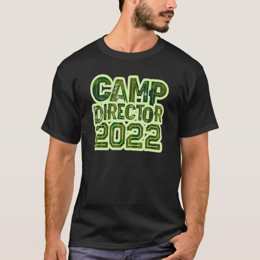 Team Camo Camp Director 2022 Camping Host Chaos Co T-shirt (Voorkant)