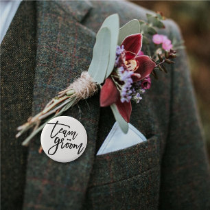 Team Groom Brush Script Bow Stropdas Chic Wedparty Ronde Button 5,7 Cm
