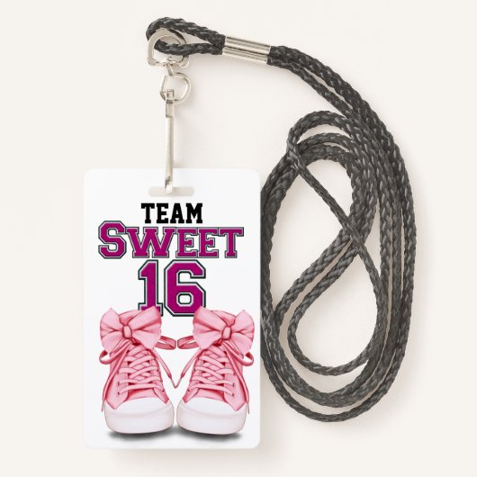 Team Sweet 16 Badge - Bekijk terug (Voorkant met draagriem)