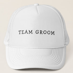 TEAM VERZORGEN BACHELOR TUCKER HOED TRUCKER PET