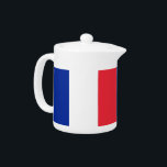 Teapot<br><div class="desc">Faites-vous plaisir avec notre théière exclusive arborant le drapeau de la France ! Réalisée avec soin dans le détail, cette théière n’est pas seulement fonctionnelle, c’est une célébration de la culture et du patrimoine français. Le design dynamique met en valeur l'emblématique drapeau français, faisant de cette théière une façon unique...</div>