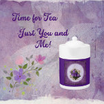 Teapot de porcelaine Flore Violet<br><div class="desc">Belle théière à motifs floraux violets en porcelaine. Un grand supplément au tea time !</div>