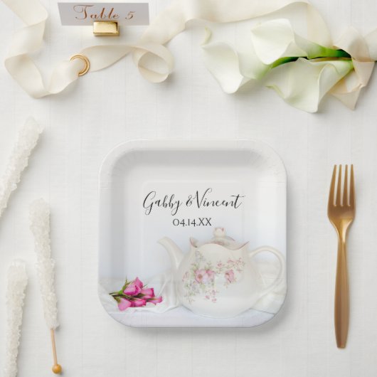 Teapot met roze rozen bruiloft papieren bordje (Huwelijk)