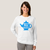 Teapot, nog meer thee Vicar? - Mid Blue en White T-shirt (Voorkant volledig)